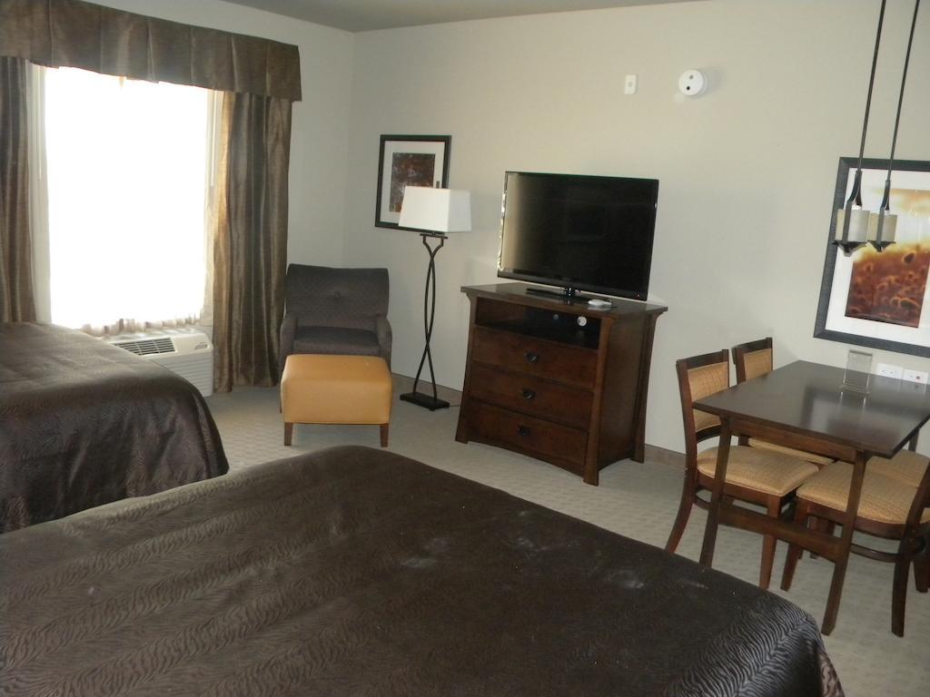 Teddy'S Residential Suites Watford City Exteriör bild