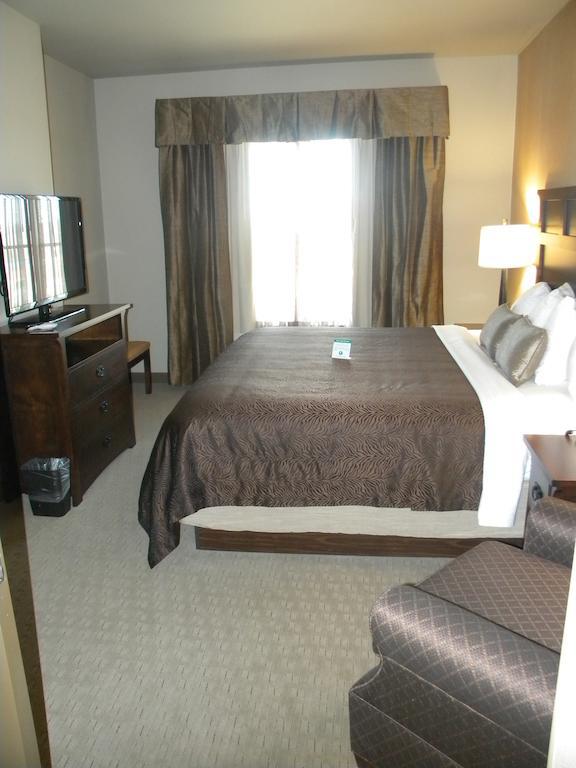 Teddy'S Residential Suites Watford City Exteriör bild