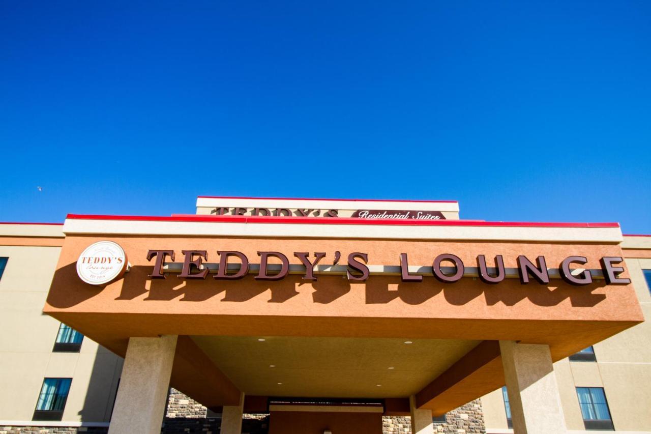 Teddy'S Residential Suites Watford City Exteriör bild